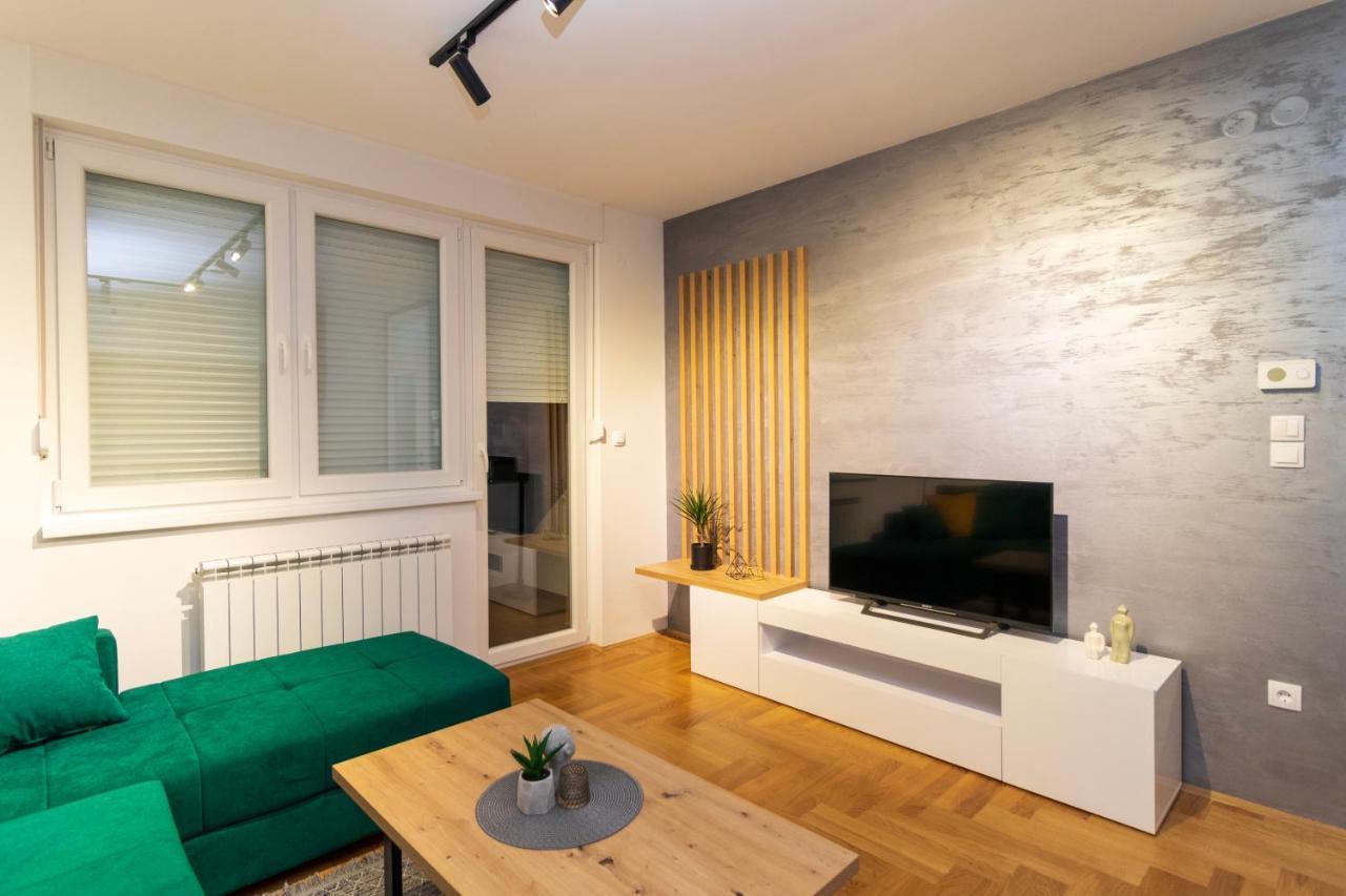 M&A Apartment-Easy Airport Lukavica 외부 사진